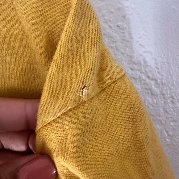 Crazy Shirts Hawaii Rooster Chicken Pineapple Yellow Shirt Men's Size Large - Picture 7 of 9